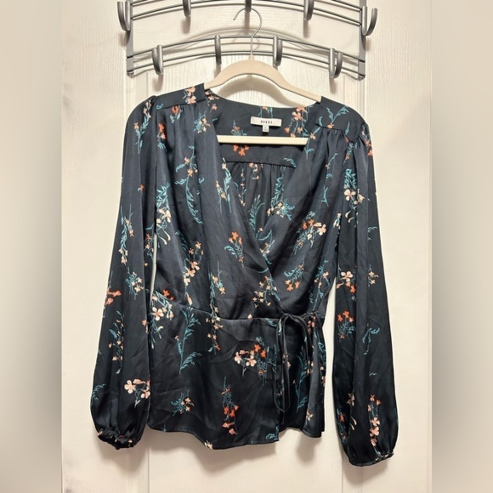 Ro & De Navy Floral Satin wrap Blouse‎ women’s XS Anthropologie peasant cottage